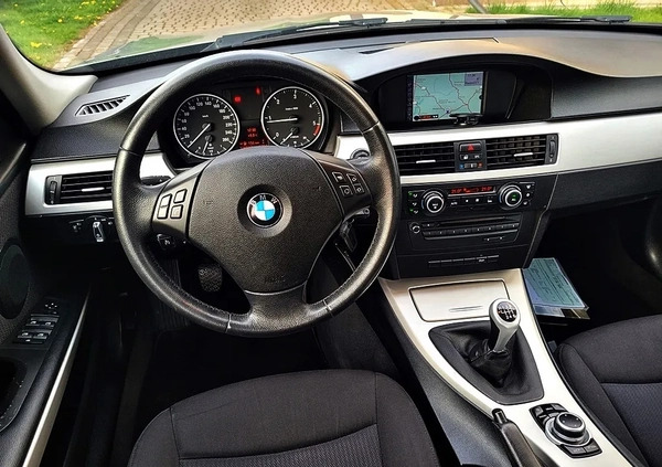 BMW Seria 3 cena 26800 przebieg: 220000, rok produkcji 2010 z Siedlce małe 497